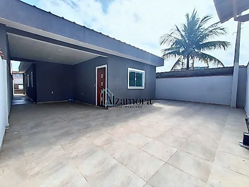 Casa em Jardim Regina, Itanhaém