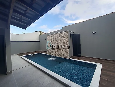 Casa em Jardim Regina, Itanhaém