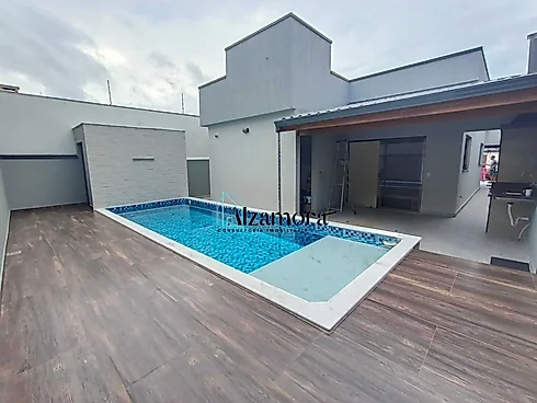 Casa em Jardim Regina, Itanhaém