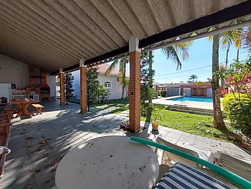 Conforto e Espaço: Casa com 4 Dormitórios em Terreno Amplo. - Casa em Cibratel 2, Itanhaém - Foto 3