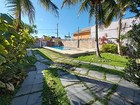 Conforto e Espaço: Casa com 4 Dormitórios em Terreno Amplo. - Casa em Cibratel 2, Itanhaém - Foto 4