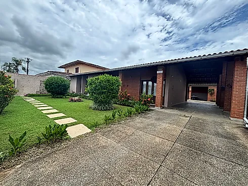 Ótima Casa, Muito Ampla e Confortável - Foto 6