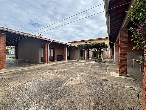 Ótima Casa, Muito Ampla e Confortável - Foto 8