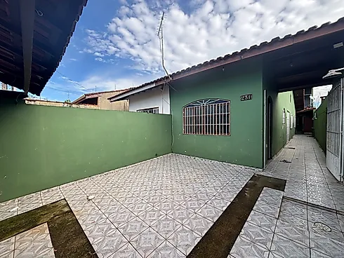Casa com 4 Dormitórios no Bairro Belas Artes, em Itanhaém - Casa em Belas Artes, Itanhaém - Foto 1