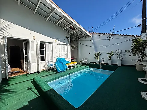 Linda Casa na Rua Mais Charmosa de Itanhaém - 1 Quadra da Praia - Casa em Cibratel 1, Itanhaém - Foto 1