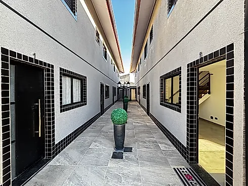 Condomínio Fechado com Piscina - Casa em condomínio em Jarangeiras, Itanhaém - Foto 2