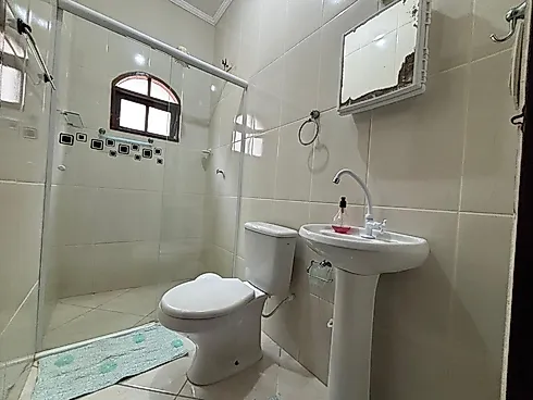 Casa Ampla a Poucos Metros da Praia - Foto 13