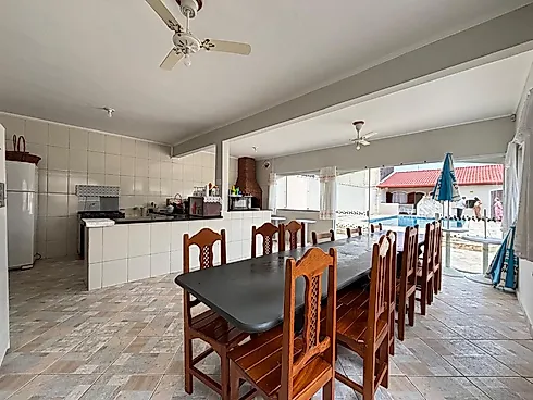Casa Ampla a Poucos Metros da Praia - Foto 29