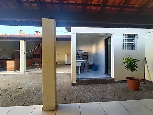 🏡🌊 Excelente Oportunidade a Apenas 300 Metros do Mar! - Foto 14