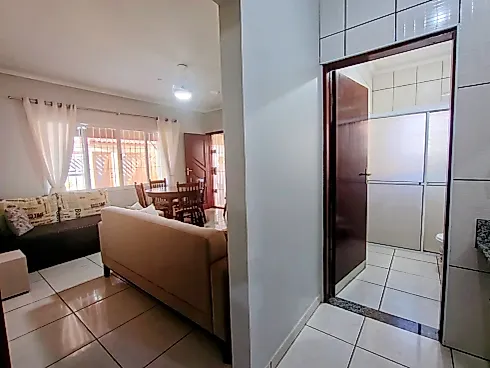 🏡🌊 Excelente Oportunidade a Apenas 300 Metros do Mar! - Foto 7
