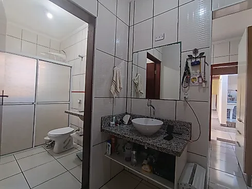 🏡🌊 Excelente Oportunidade a Apenas 300 Metros do Mar! - Foto 8