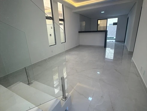 Sobrado 4 Quartos com 3 Suítes e 220m² - Muçumagro - Foto 18