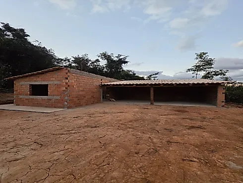 Sítio Á Venda - Oportunidade Imperdível! - Sítio em Tropeiros, Esmeraldas - Foto 1