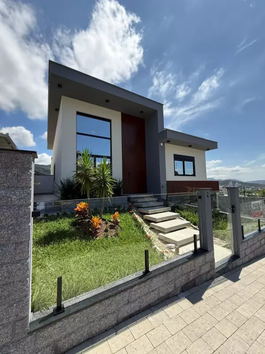 Casa em Pedra Branca, Palhoça. 0 quartos, 300m². Imagem 1 de 26