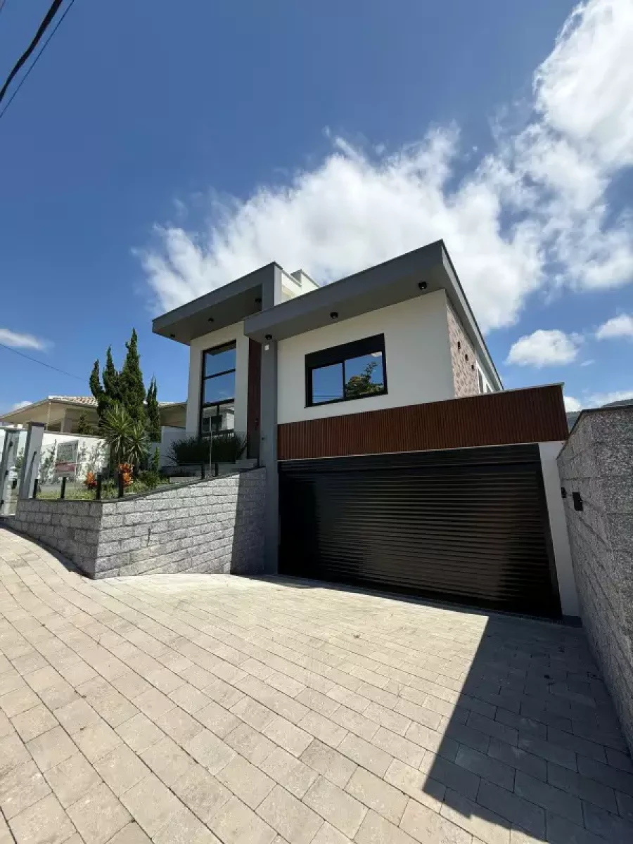 Casa em Pedra Branca, Palhoça. 0 quartos, 300m². Imagem 2 de 26