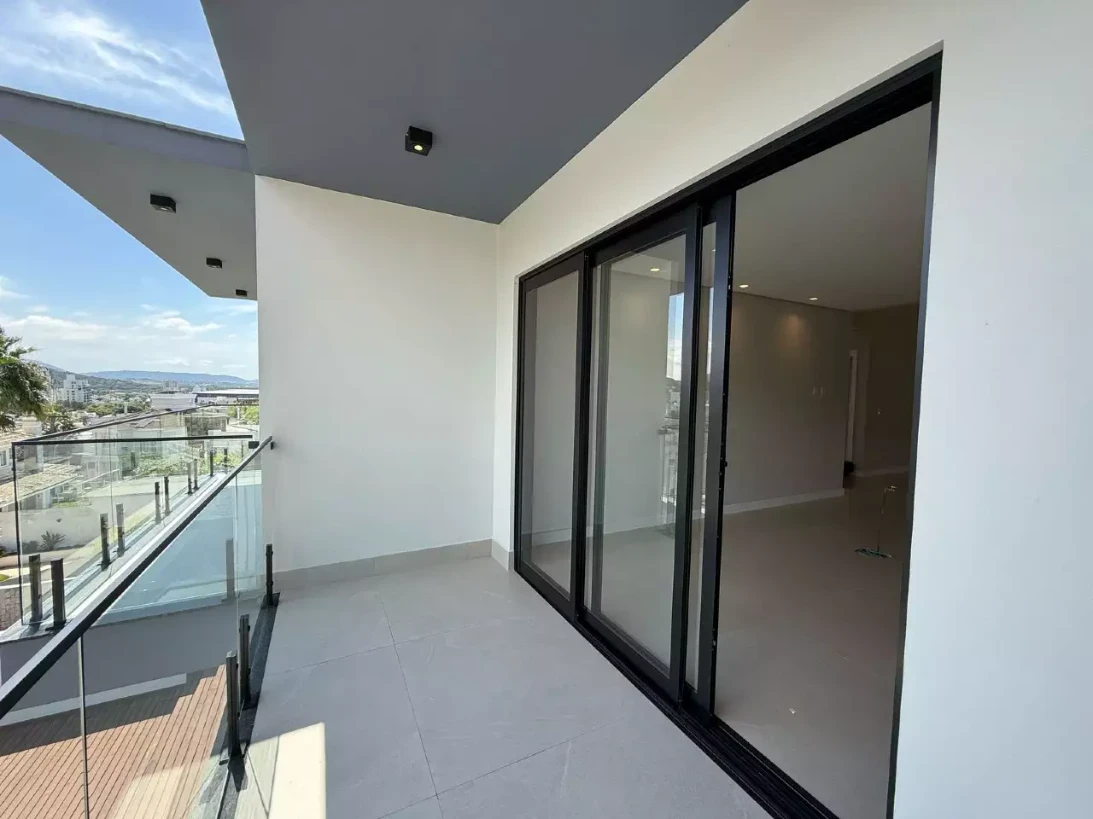 Casa em Pedra Branca, Palhoça. 0 quartos, 300m². Imagem 12 de 26