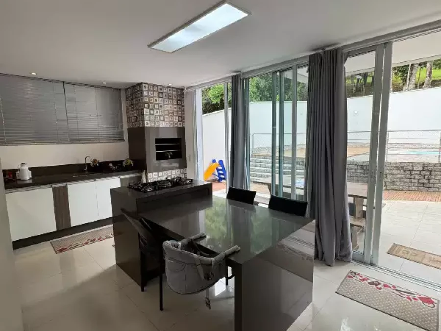 Casa em Pedra Branca, Palhoça. 4 quartos, 0m². Imagem 8 de 24