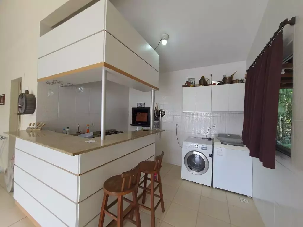 Casa em Alto Aririú, Palhoça. 5 quartos, 215m². Imagem 5 de 29
