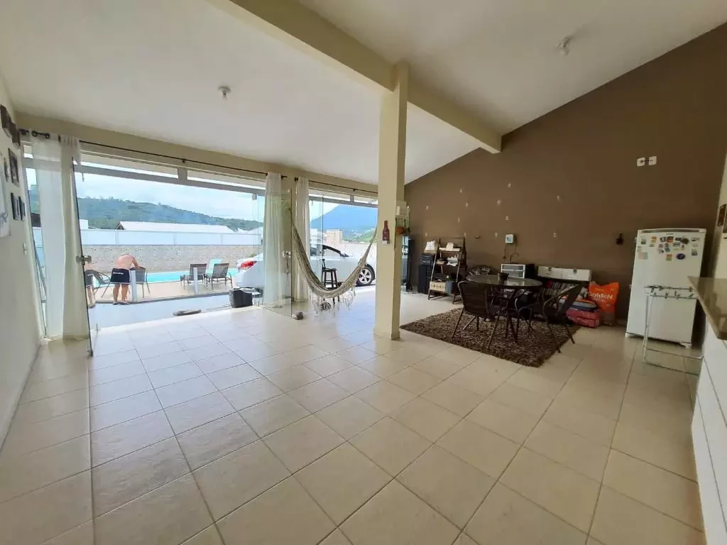 Casa em Alto Aririú, Palhoça. 5 quartos, 215m². Imagem 7 de 29