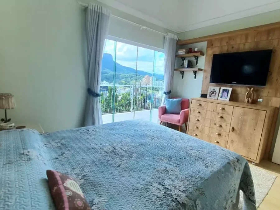 Casa em Pedra Branca, Palhoça. 4 quartos, 0m². Imagem 27 de 28