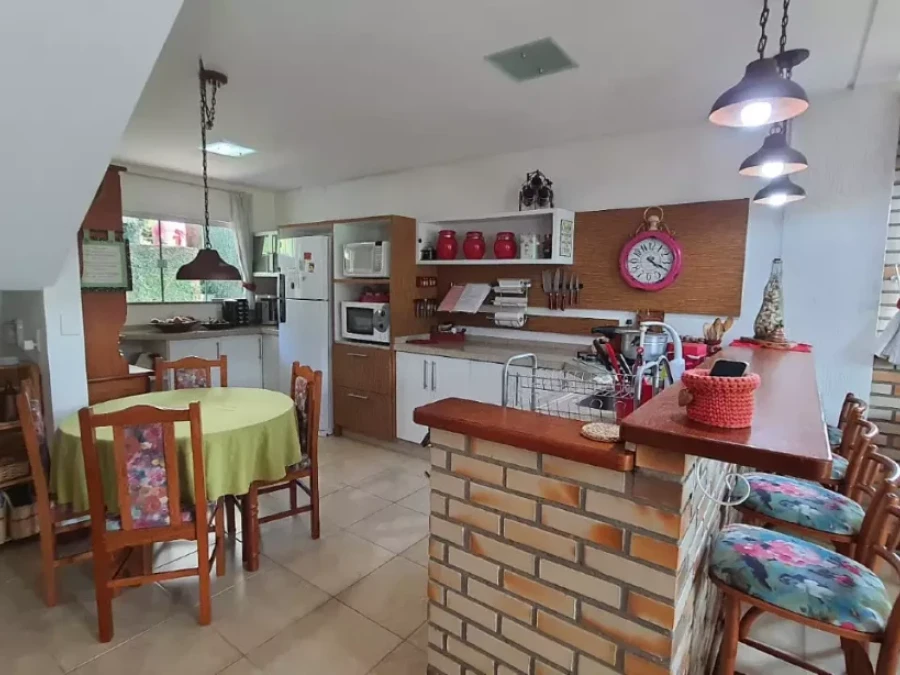 Casa em Pedra Branca, Palhoça. 4 quartos, 0m². Imagem 19 de 28