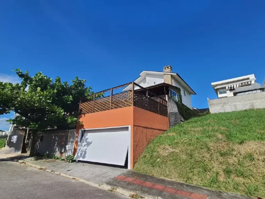 Casa em Pedra Branca, Palhoça. 4 quartos, 0m². Imagem 7 de 28