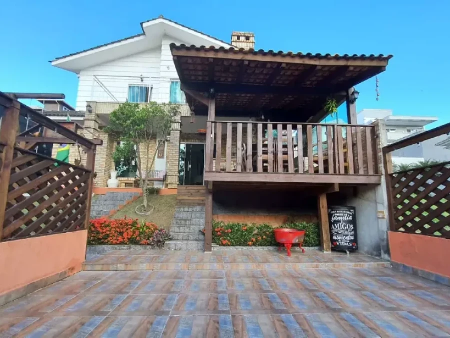 Casa em Pedra Branca, Palhoça. 4 quartos, 0m². Imagem 3 de 28