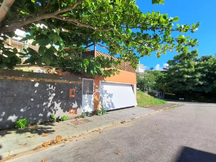 Casa em Pedra Branca, Palhoça. 4 quartos, 0m². Imagem 6 de 28