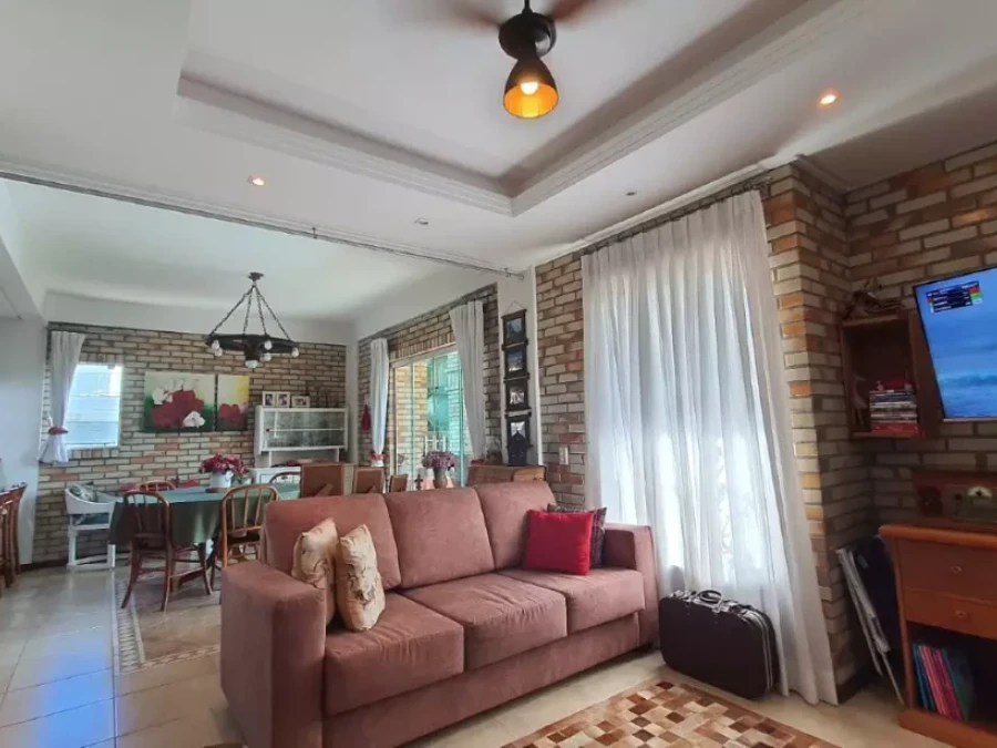 Casa em Pedra Branca, Palhoça. 4 quartos, 0m². Imagem 17 de 28