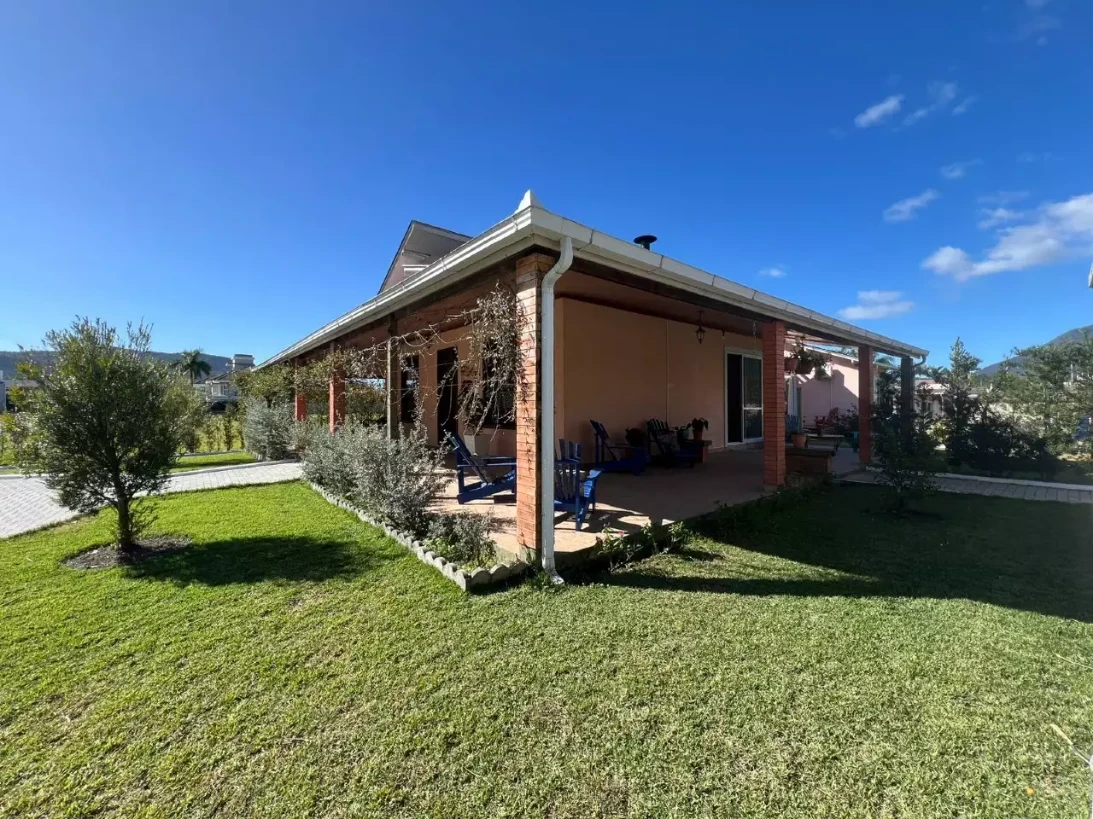 Casa em Sul do Rio, Santo Amaro da Imperatriz. 3 quartos, 0m². Imagem 3 de 18