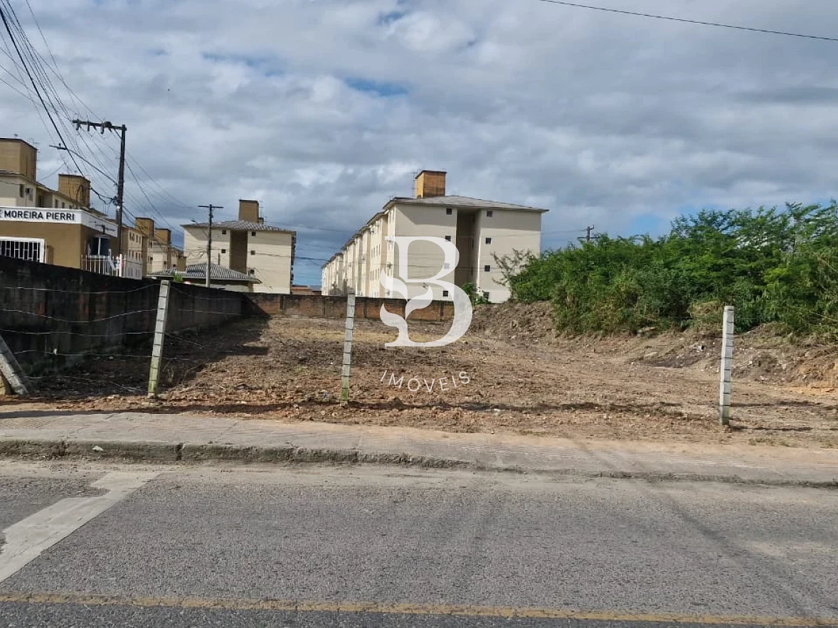 Terreno em Pachecos, Palhoça. 0 quartos, 0m². Imagem 1 de 17