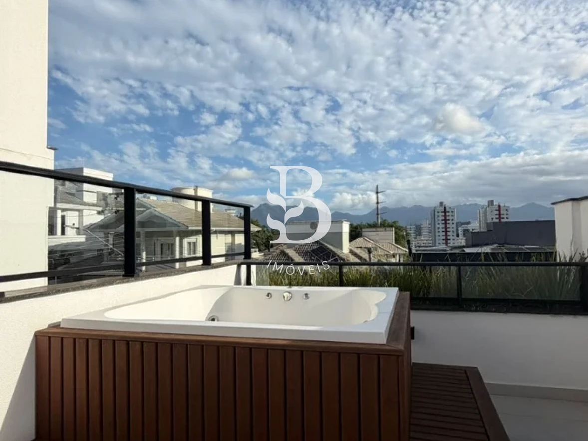 Casa em Pedra Branca, Palhoça. 3 quartos, 200m². Imagem 2 de 26