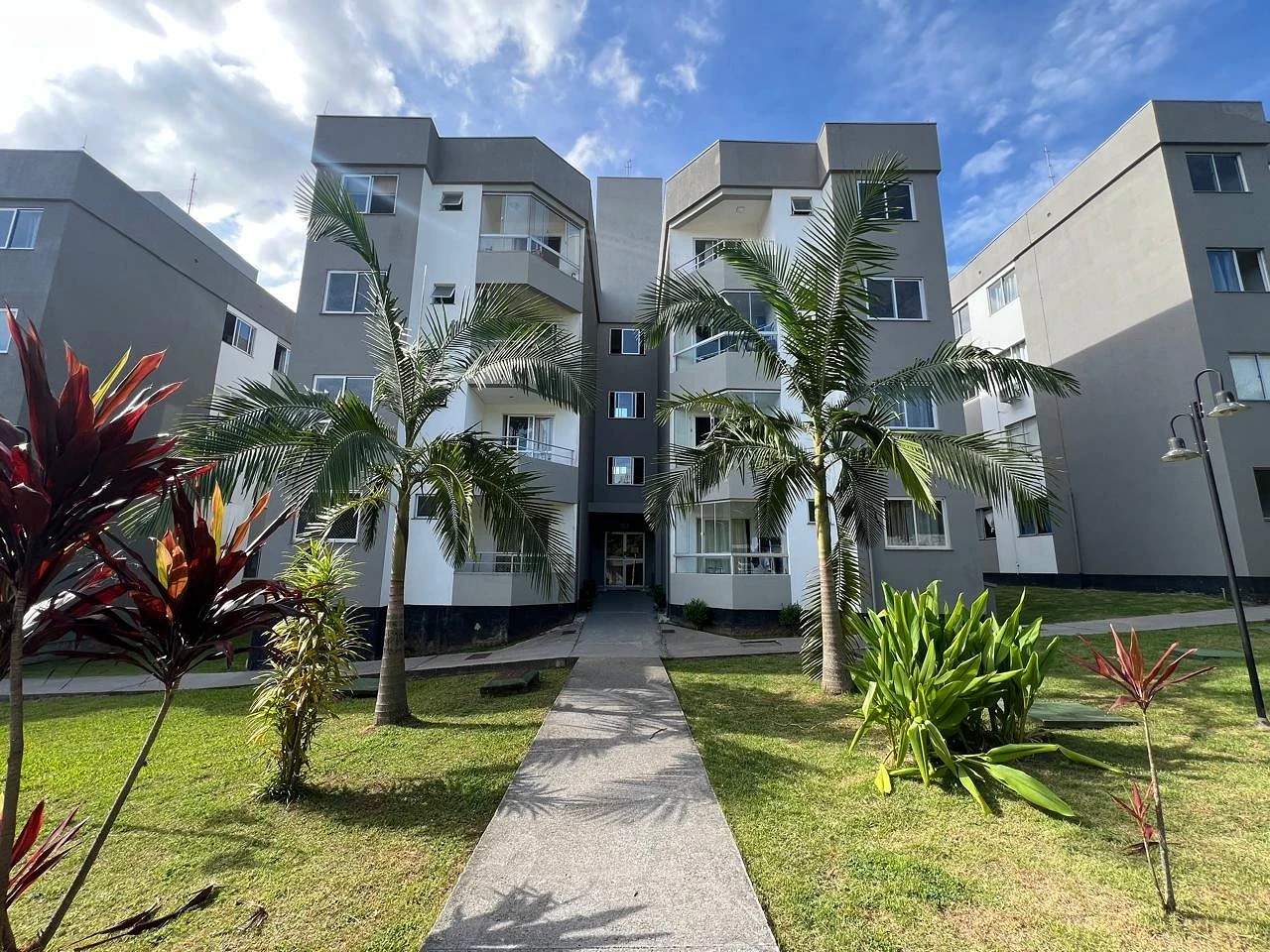 Apartamento em São Sebastião, Palhoça. 2 quartos, 59m². Imagem 1 de 25