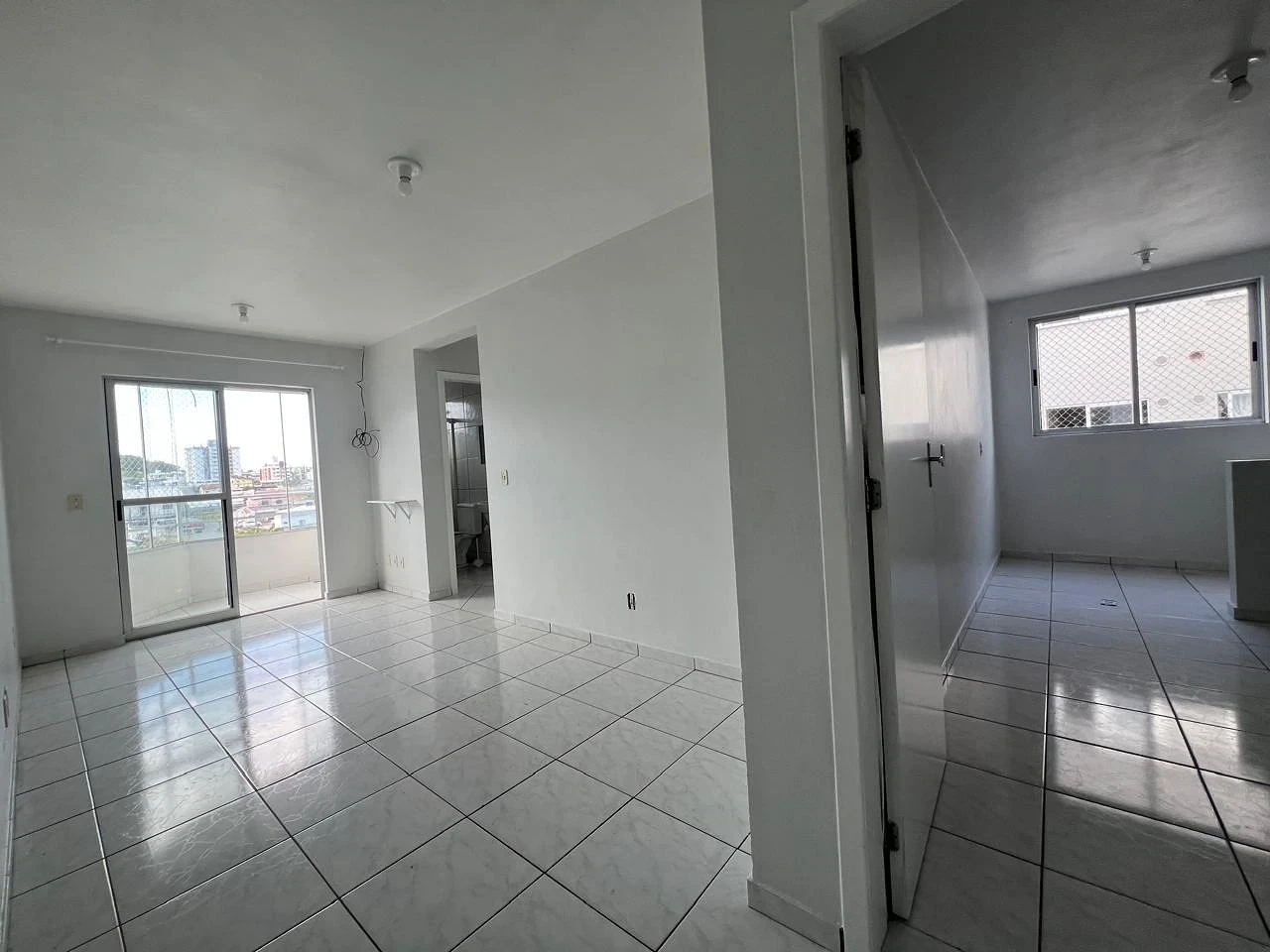 Apartamento em São Sebastião, Palhoça. 2 quartos, 59m². Imagem 2 de 25