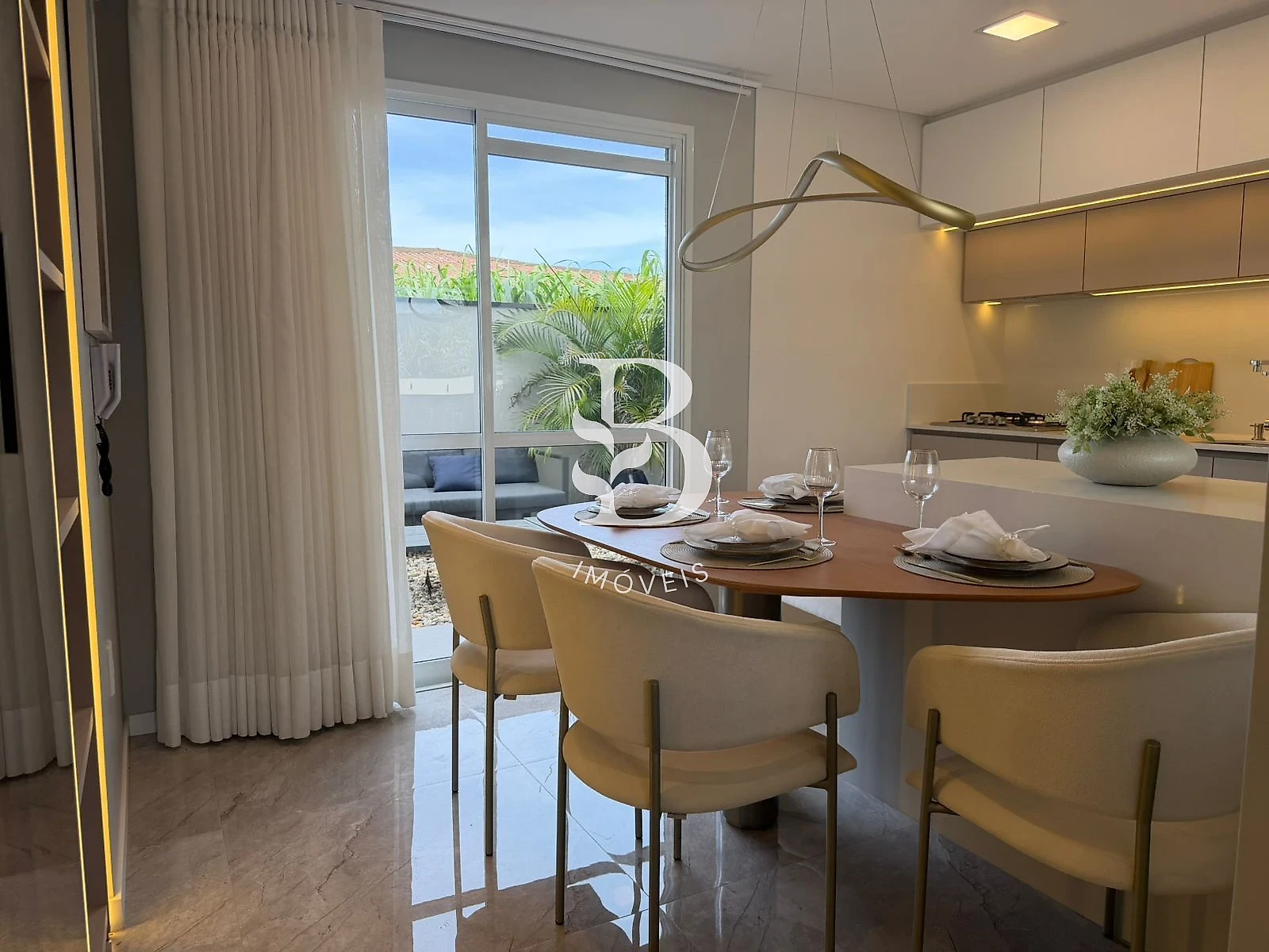 Sobrado Geminado em Forquilhas, São José. 3 quartos, 118m². Imagem 3 de 24