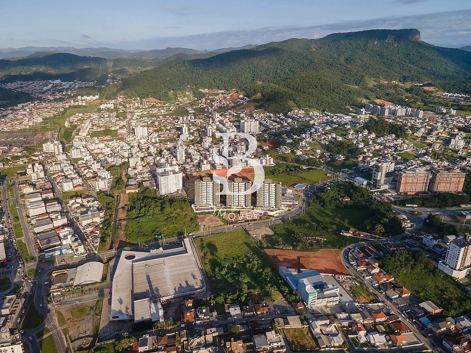 Apartamento em Pagani, Palhoça. 2 quartos, 60m². Imagem 1 de 27