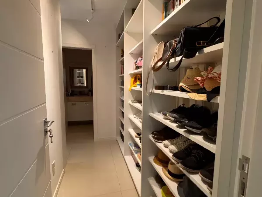Apartamento em Centro, Florianópolis. 3 quartos, 130m². Imagem 13 de 19