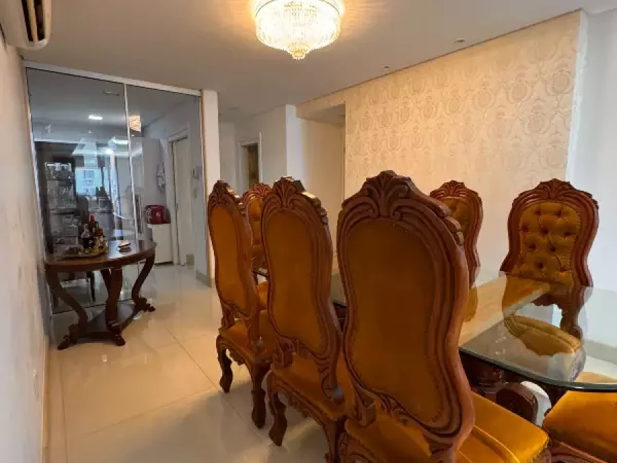 Apartamento em Centro, Florianópolis. 3 quartos, 130m². Imagem 4 de 19