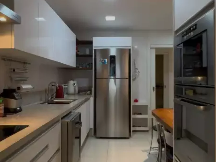 Apartamento em Centro, Florianópolis. 3 quartos, 130m². Imagem 6 de 19