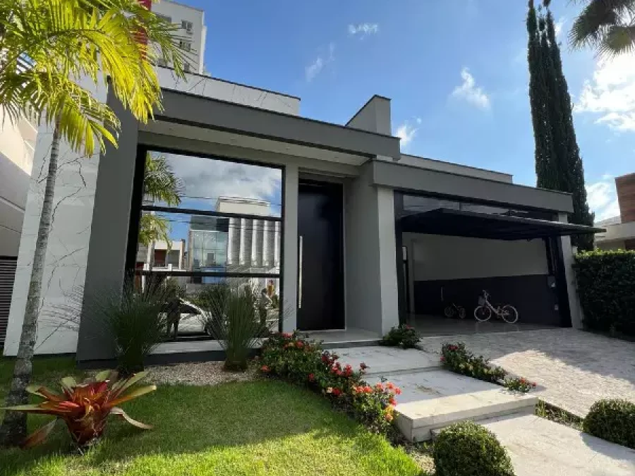 Casa em Pedra Branca, Palhoça. 3 quartos, 187m². Imagem 1 de 15