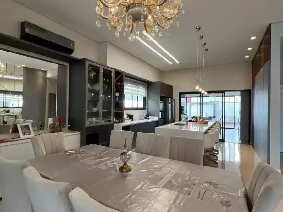 Casa em Pedra Branca, Palhoça. 3 quartos, 187m². Imagem 2 de 15