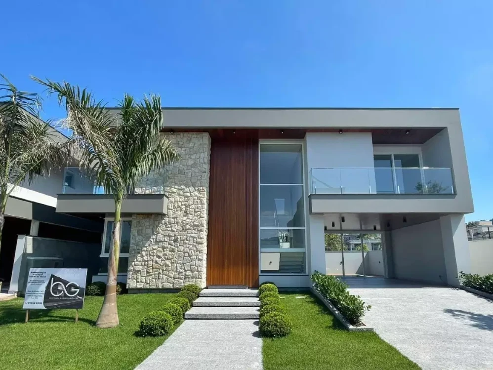 Casa em Pedra Branca, Palhoça. 3 quartos, 263m². Imagem 3 de 22