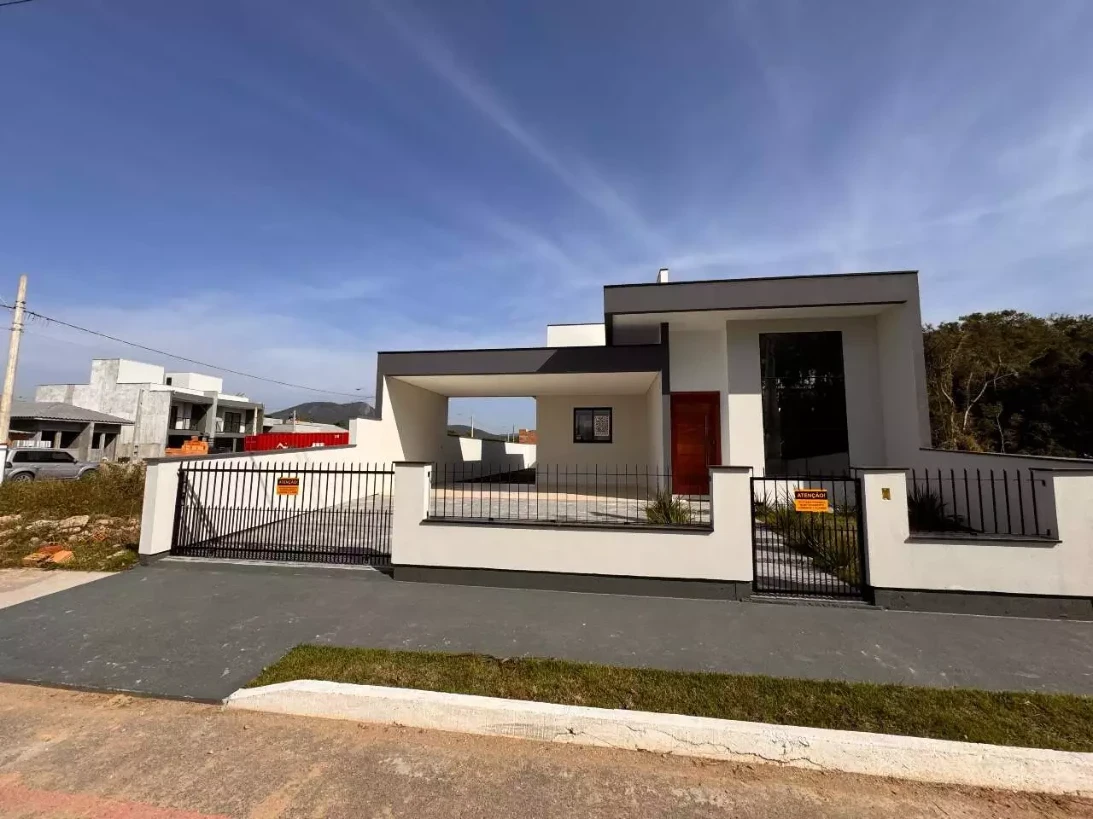 Casa em Sertão do Maruim, São José. 3 quartos, 128m². Imagem 1 de 21