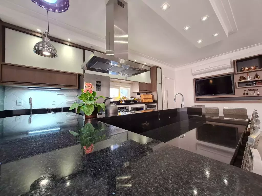 Casa em Pedra Branca, Palhoça. 4 quartos, 250m². Imagem 8 de 28