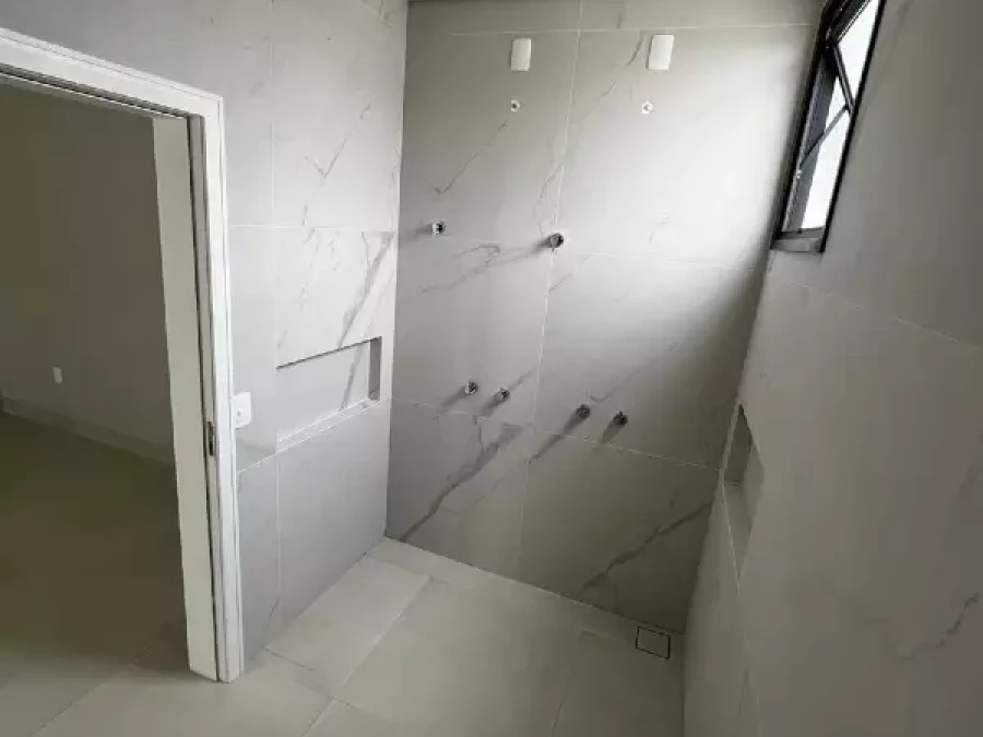 Casa em Pedra Branca, Palhoça. 3 quartos, 378m². Imagem 3 de 10