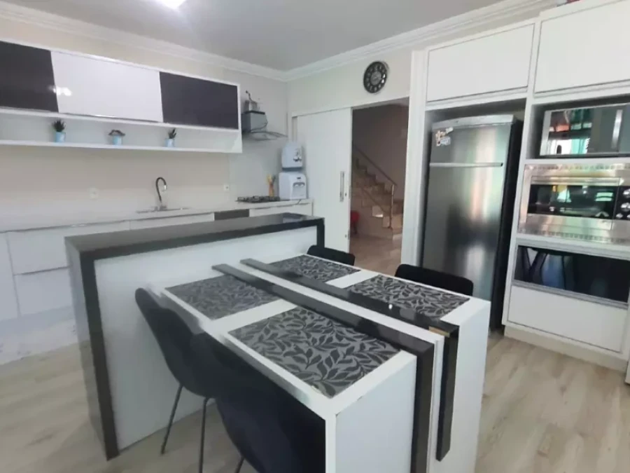 Casa em Pedra Branca, Palhoça. 4 quartos, 0m². Imagem 7 de 22