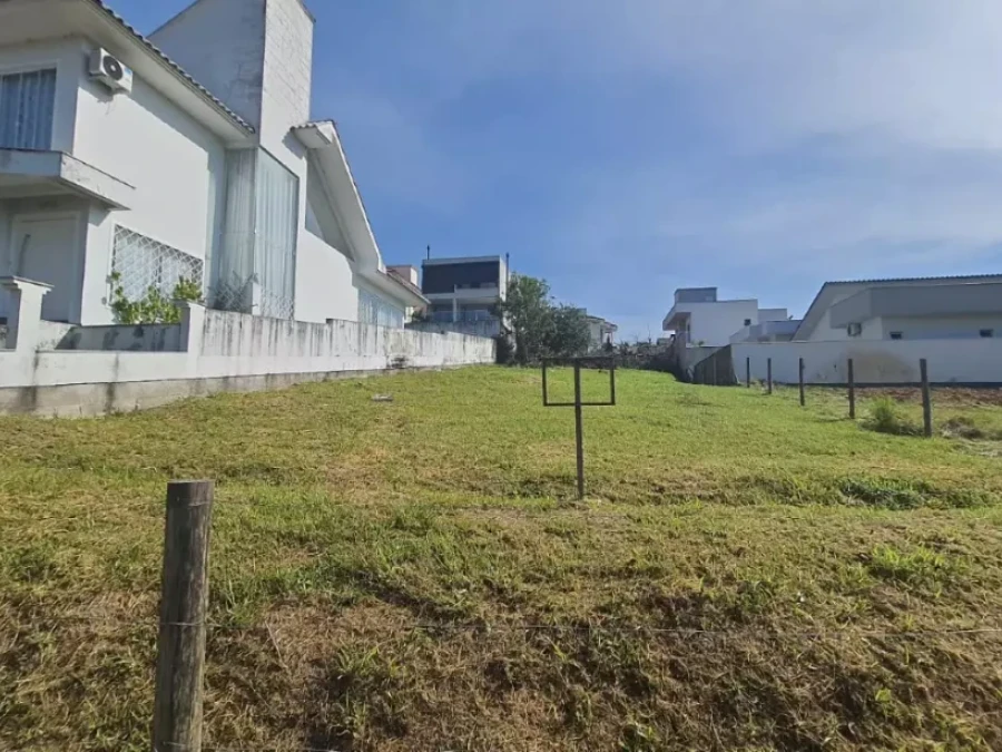 Terreno em Pedra Branca, Palhoça. 0 quartos, 0m². Imagem 2 de 7