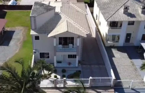 Casa com 4 quartos em Alto Aririú, Palhoça