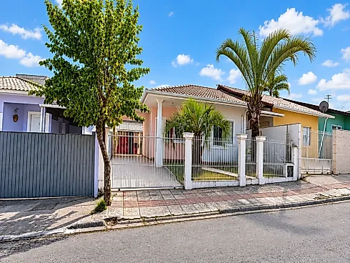 Casa 2 Quartos 75m² - Madri