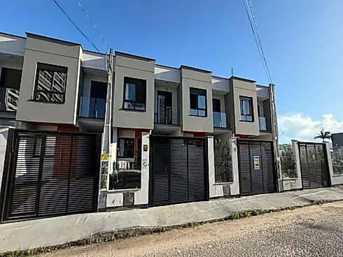 Sobrado Geminado 3 Quartos com 1 Suíte e 91m² - Pagani
